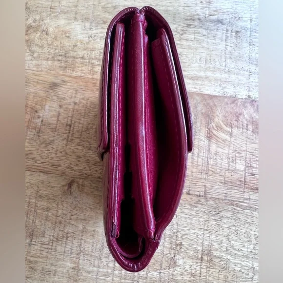 Louis Vuitton Vintage Vernis Double Flap Red Leather Wallet with Chain & Insert - Picture 6 of 17